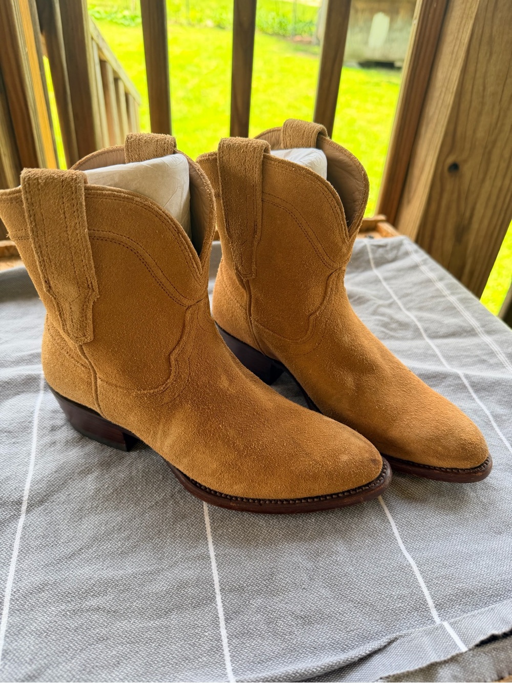 Seminew Tecovas The LUCY Calfskin  Western Bootie Women Sz 5B In Sand Suede